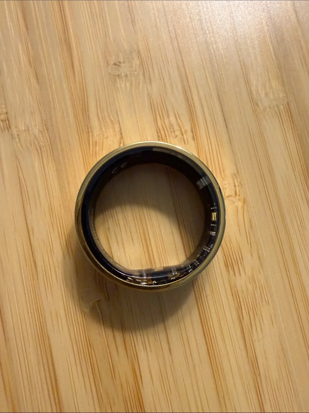 Ultrahuman Ring AIR Size 11 Gold + Charger